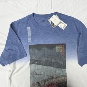 Uniqlo UT MFA Boston Mens XL  Graphic T Shirt Blue White Ombre Art
